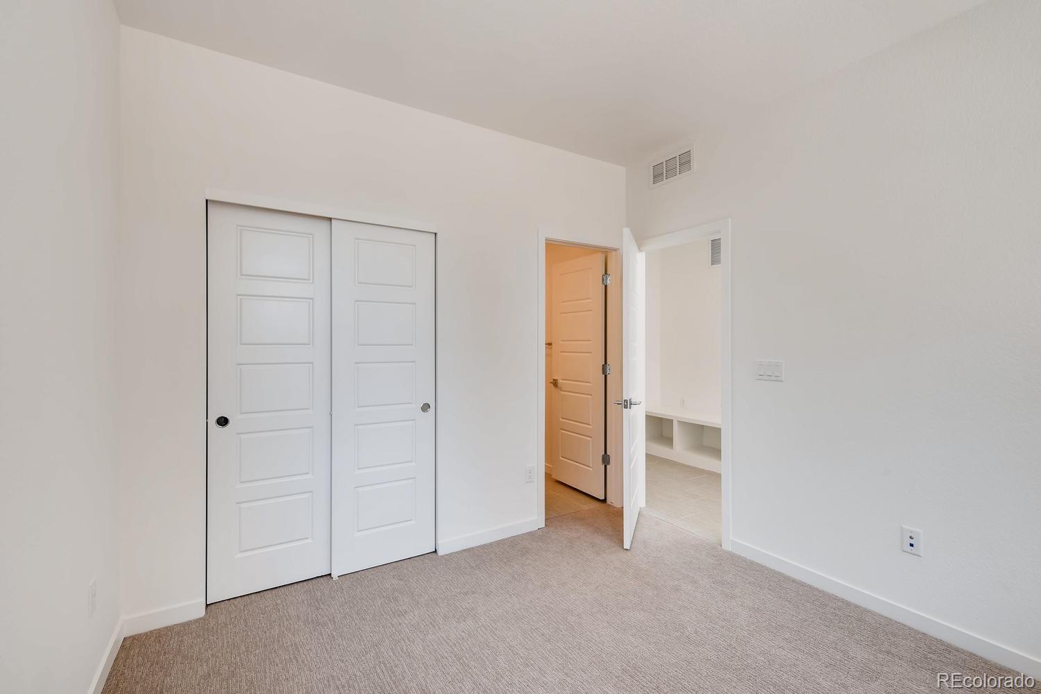 8868 Delacorte Street Highlands Ranch, CO 80129 - Photo 7 of 37 Gallery Image 7