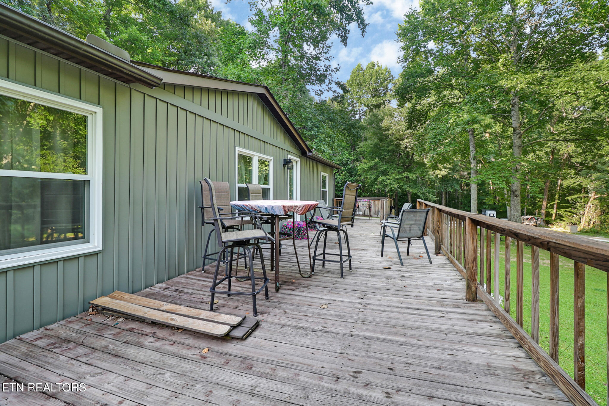 2272 Midway Road Crossville, TN 38572 - Photo 27 of 40 Back Deck