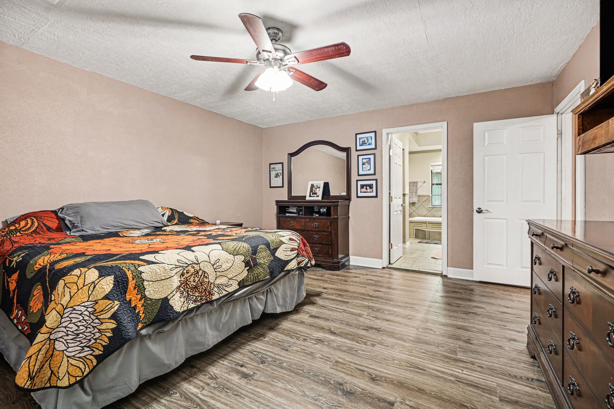5104 Avenue R Santa Fe, TX 77510 - Photo 19 of 35