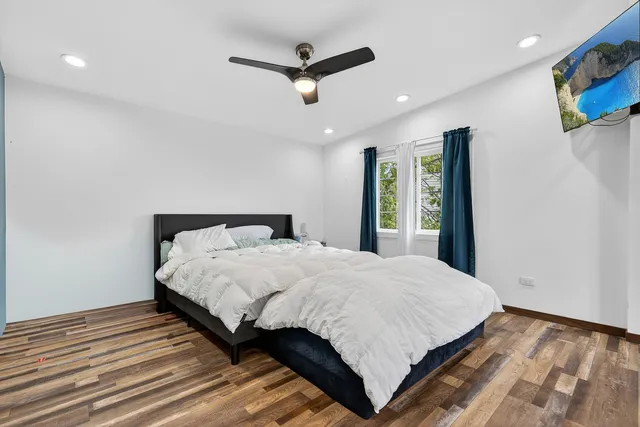 $420,000 | 336 Oak Hill Court, Antioch, IL 60002