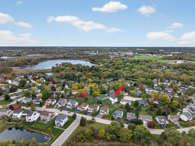 $420,000 | 336 Oak Hill Court, Antioch, IL 60002