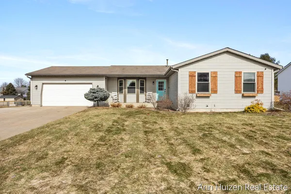 $390,000 | 1829 Sunset Drive, Dorr, MI 49323
