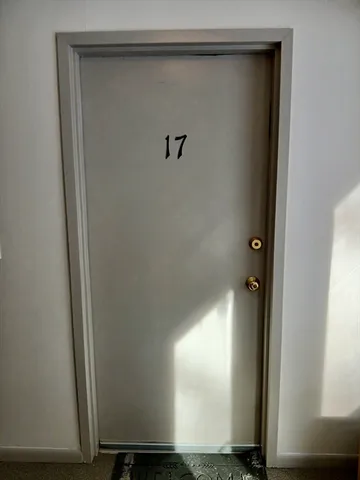 $233,000 | 24 Thayer Pond Drive, Unit 17, Oxford, MA 01537