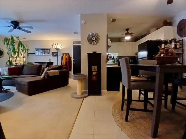 $233,000 | 24 Thayer Pond Drive, Unit 17, Oxford, MA 01537