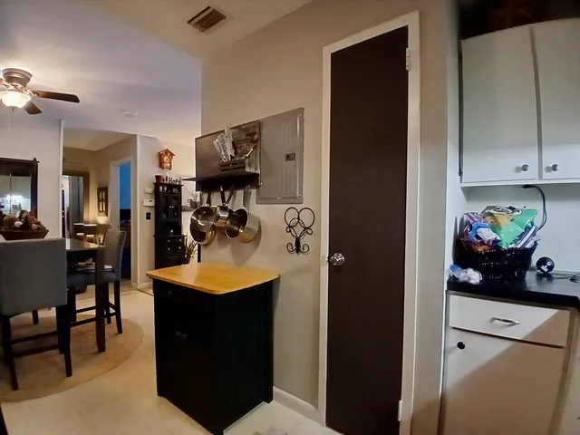 $233,000 | 24 Thayer Pond Drive, Unit 17, Oxford, MA 01537