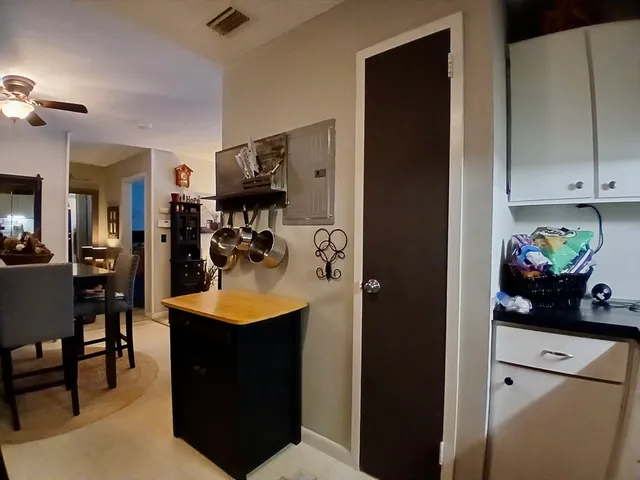 $233,000 | 24 Thayer Pond Drive, Unit 17, Oxford, MA 01537