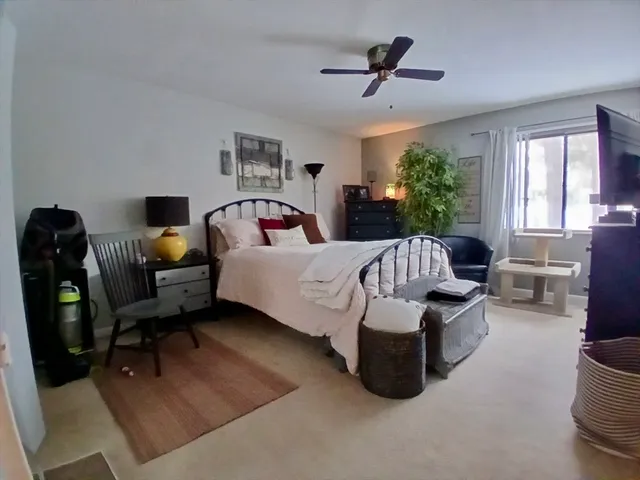 $233,000 | 24 Thayer Pond Drive, Unit 17, Oxford, MA 01537