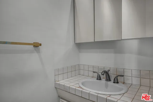 $3,399,999 | 922 South Bundy Drive, Los Angeles, CA 90049