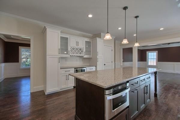 14 Wellington Road Winchester, MA 01890 - Photo 7 of 30 Gallery Image 7