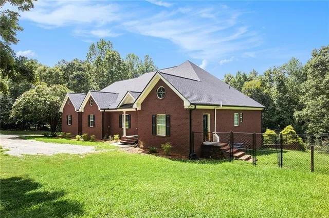 $700,000 | 1771 Leon Ellis Road, Hull, GA 30646