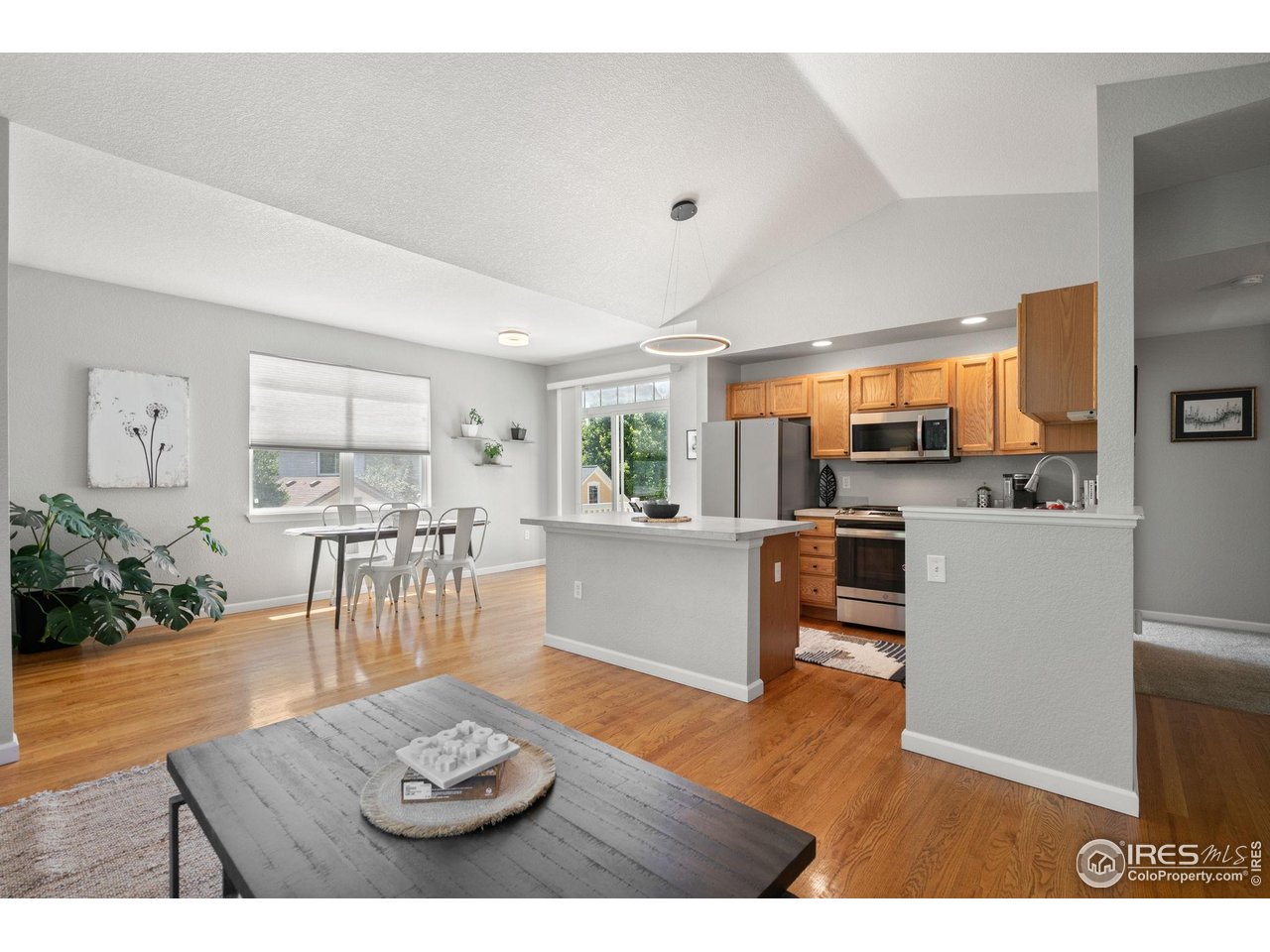 4501 Nelson Road, Unit 2105 Longmont, CO 80503 - Photo 14 of 37 SS Microwave new in '22