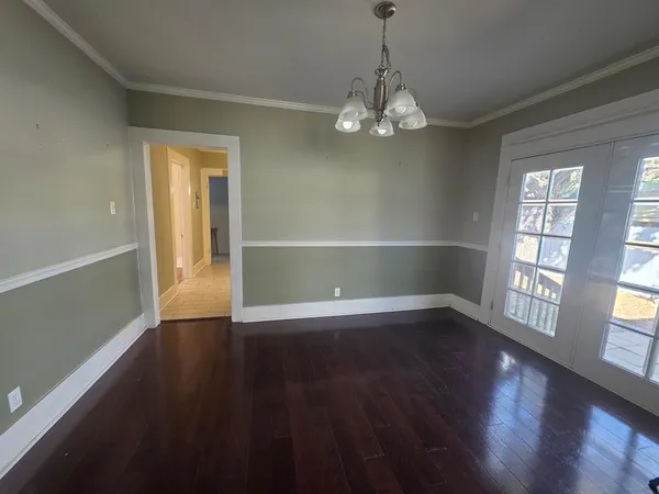 $2,000 | 705 Wood Street, Rockport, TX 78382