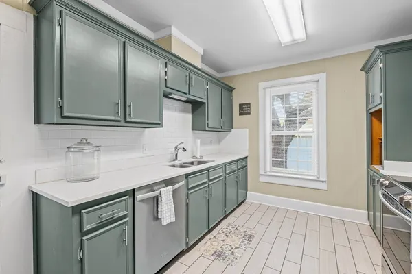 $2,000 | 705 Wood Street, Rockport, TX 78382