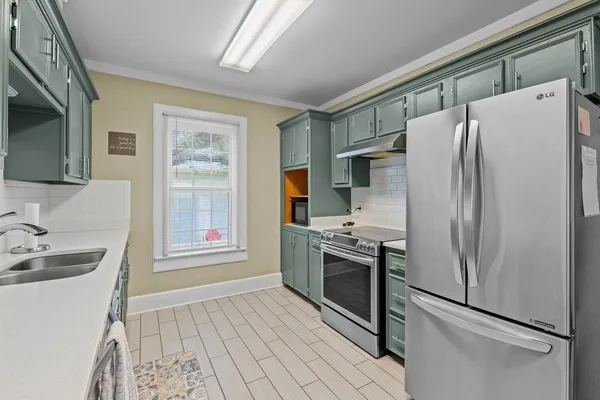 $2,000 | 705 Wood Street, Rockport, TX 78382