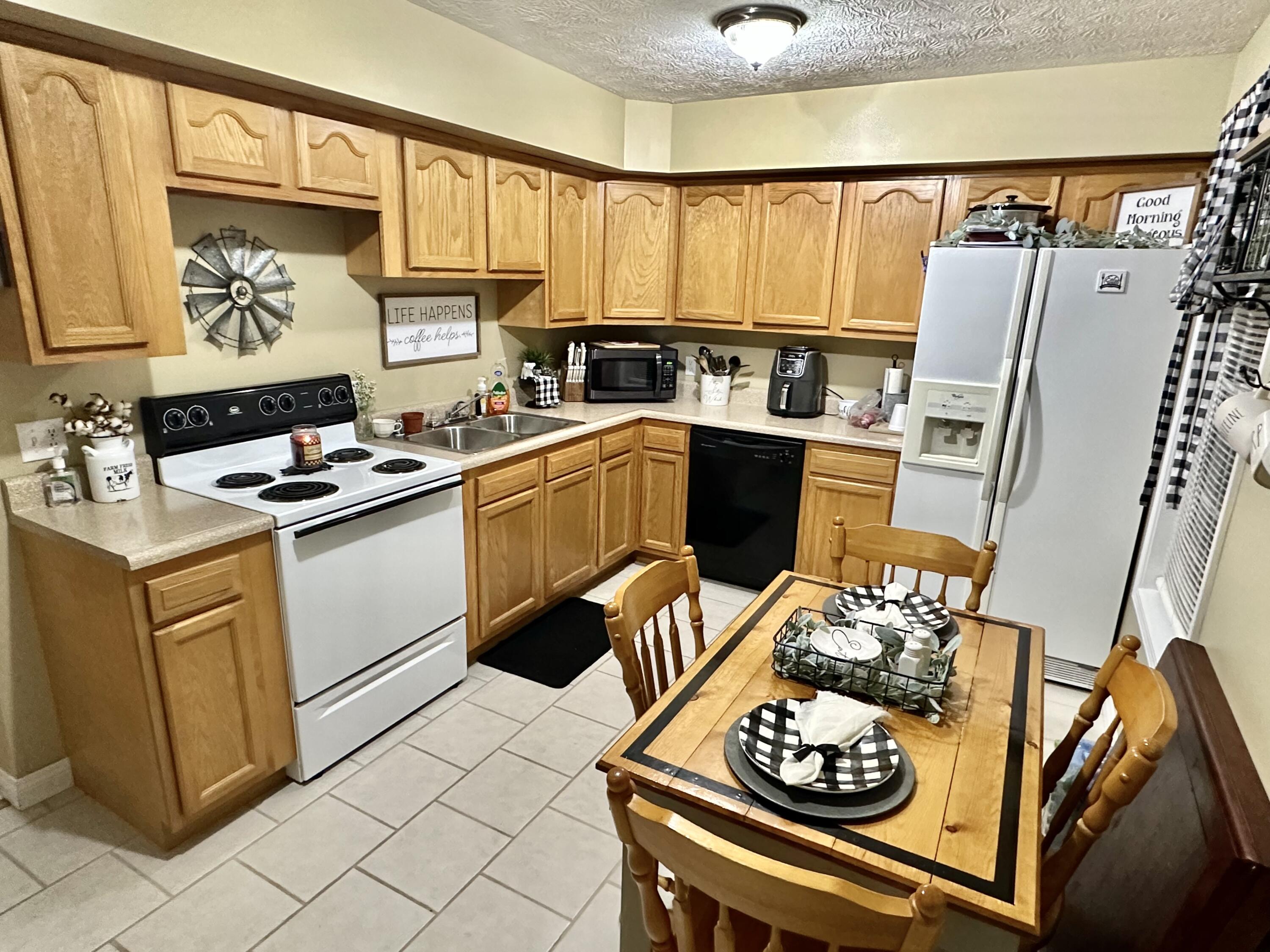 1589 Pennington Flats Road, Unit B Morehead, KY 40351 - Photo 3 of 13 FD7F44B1-1B9D-4D93-9221-74DEB567DD70