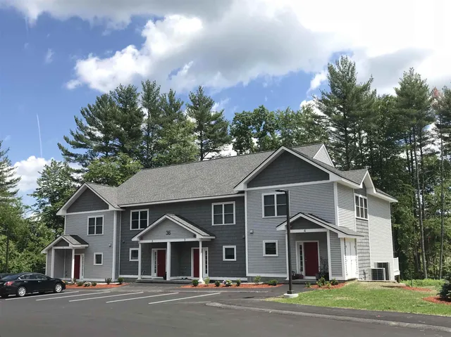 $3,190 | 37 East Ridge Drive, Unit 2, Milford, NH 03055