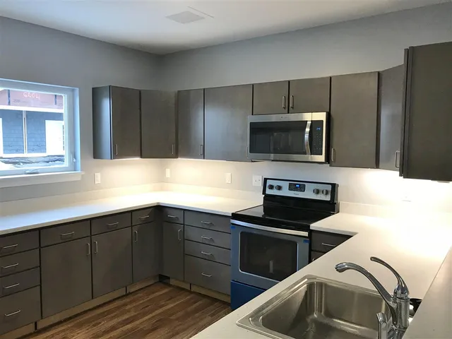 $3,190 | 37 East Ridge Drive, Unit 2, Milford, NH 03055