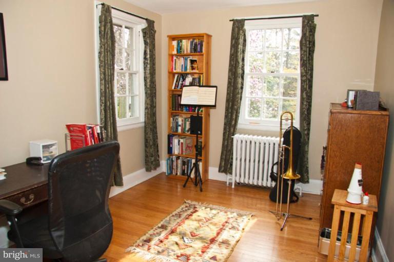 400 Woodlawn Road Baltimore, MD 21210 - Photo 14 of 30 Bedroom #2