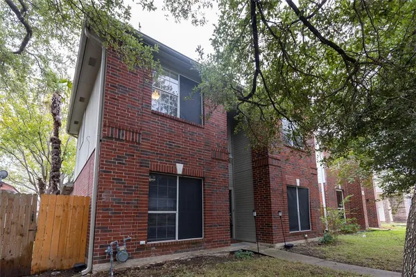 $1,825 | 815 Black Locust Drive West, Pflugerville, TX 78660