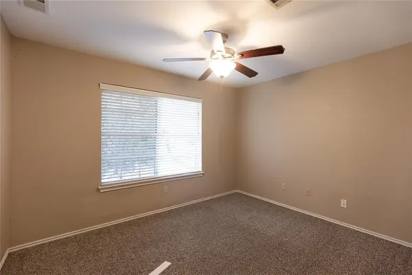 $1,825 | 815 Black Locust Drive West, Pflugerville, TX 78660