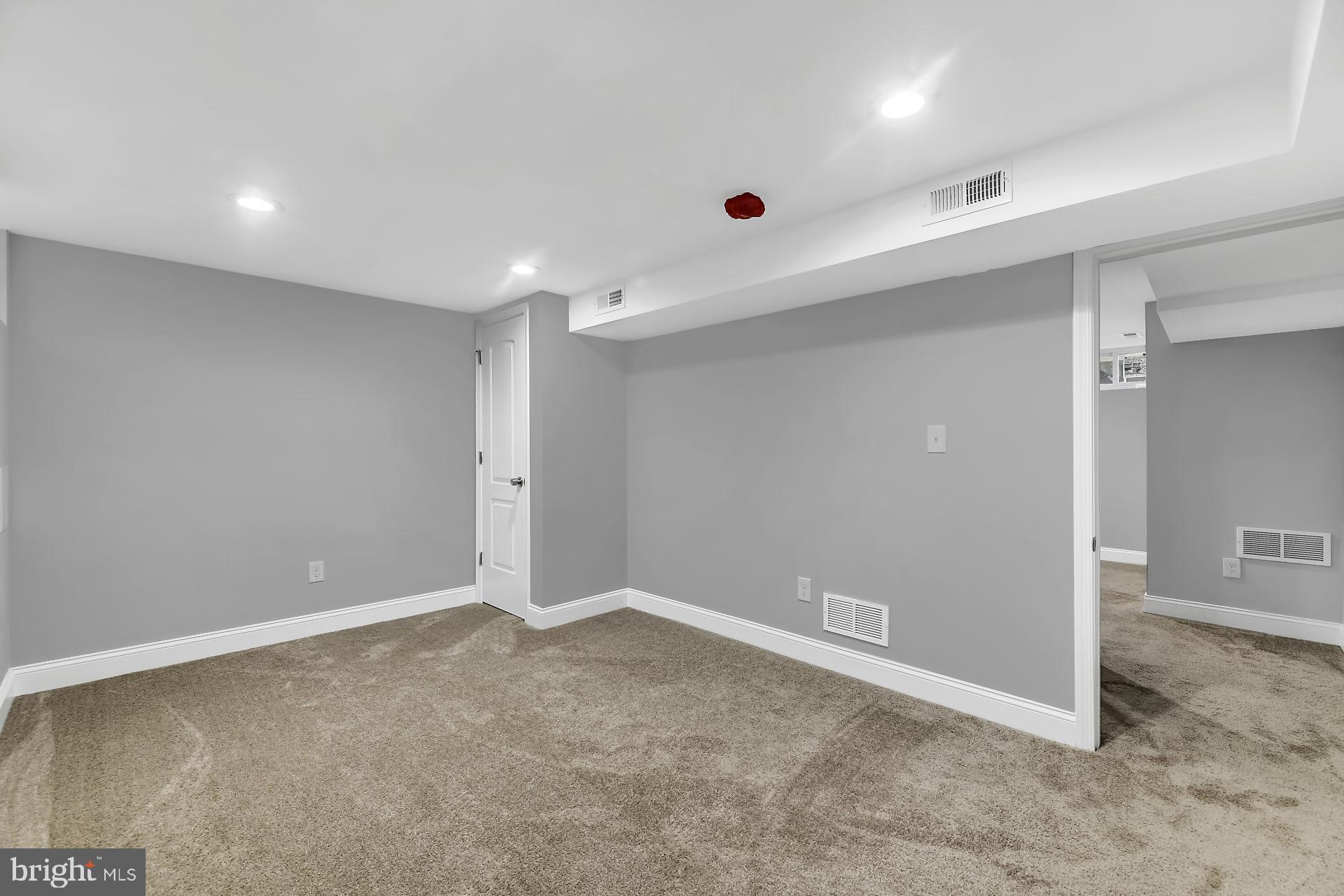 1904 Inverton Road Baltimore, MD 21222 - Photo 20 of 26