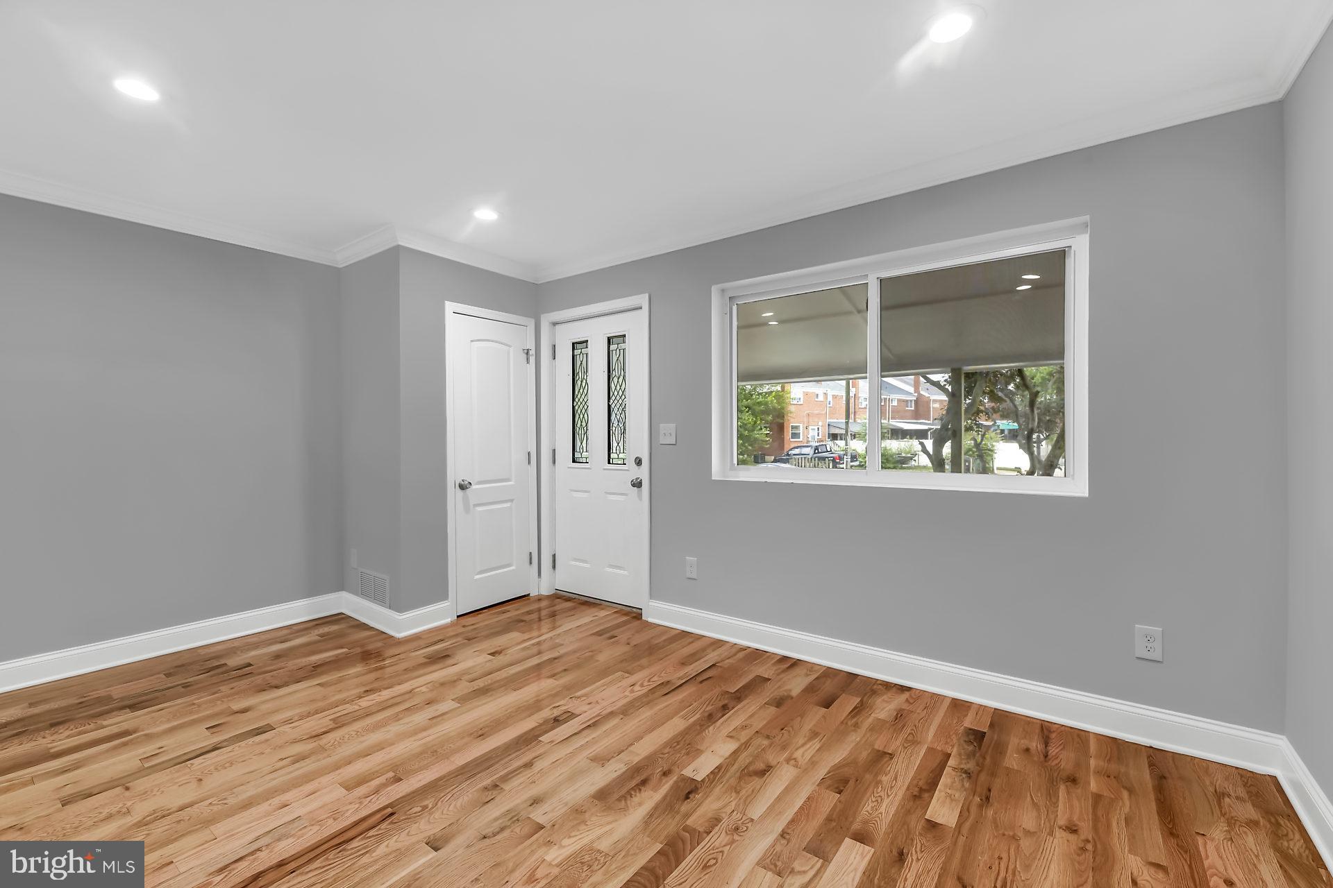 1904 Inverton Road Baltimore, MD 21222 - Photo 4 of 26