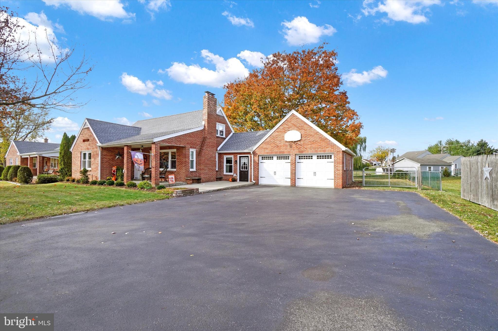 841 Church Road York, PA 17404 - Photo 3 of 33 Gallery Image 3