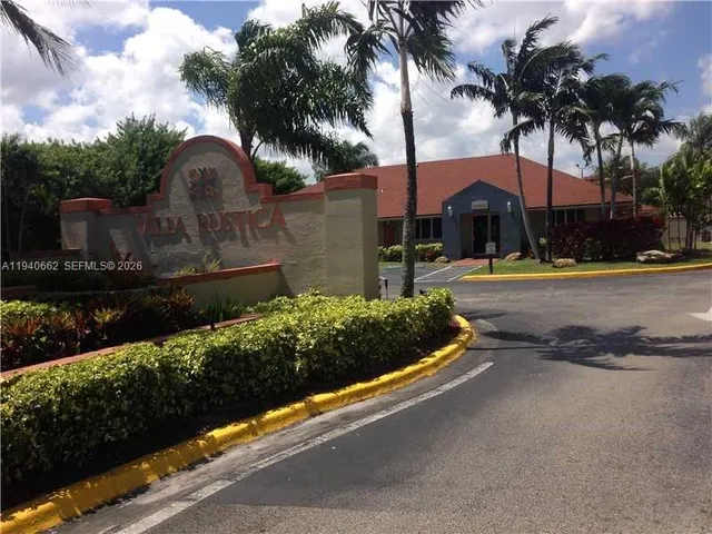 $2,399 | Villa Rustica Condominium, Hialeah, FL 33015