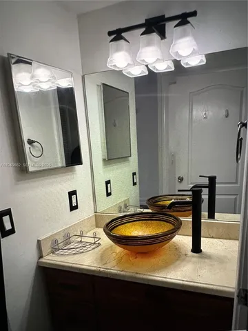 $2,399 | Villa Rustica Condominium, Hialeah, FL 33015