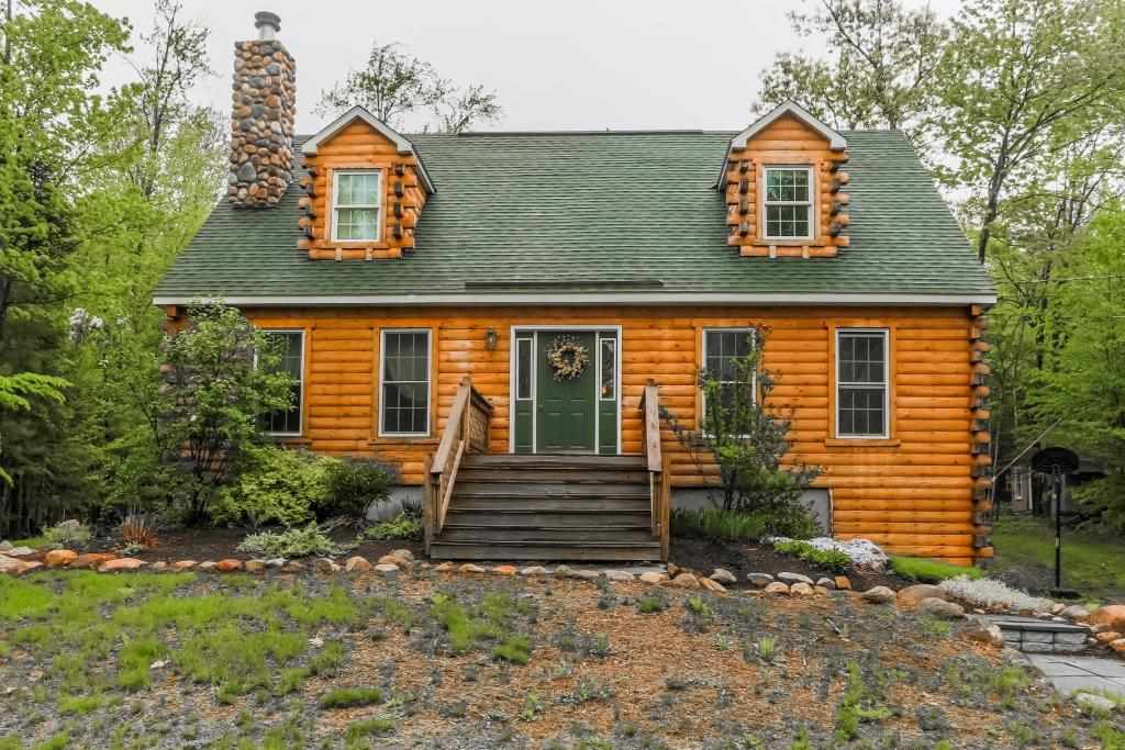 232 Evergreen Valley Road Milton, NH 03851 - Photo 2 of 39