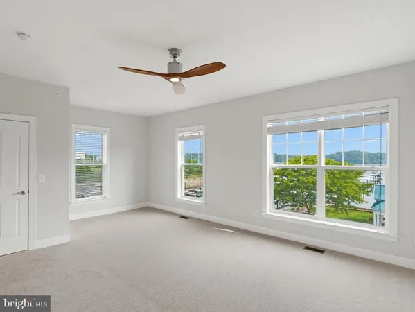 $4,000 | 572 Marina Landing Lane, Woodbridge, VA 22191
