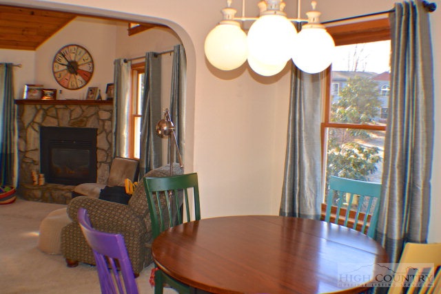 118 Grapevine Circle Boone, NC 28607 - Photo 3 of 30 Gallery Image 3