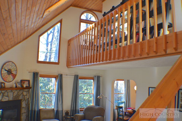 118 Grapevine Circle Boone, NC 28607 - Photo 5 of 30 Gallery Image 5