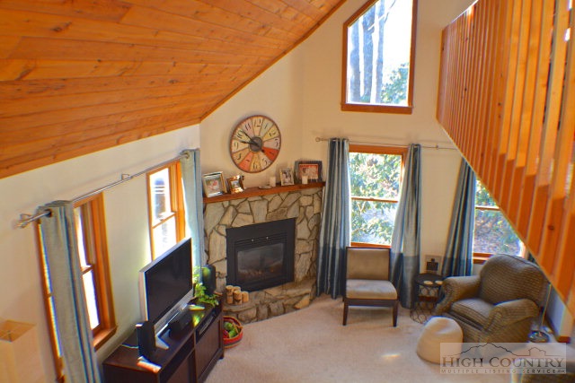 118 Grapevine Circle Boone, NC 28607 - Photo 6 of 30 Gallery Image 6