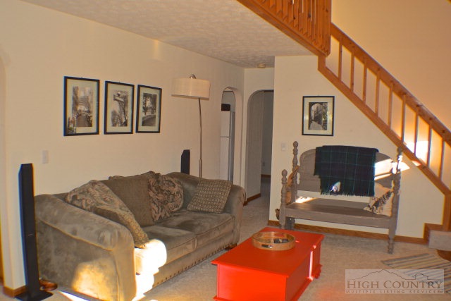 118 Grapevine Circle Boone, NC 28607 - Photo 7 of 30 Gallery Image 7