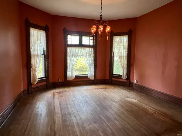 $199,900 | 615 East Sycamore Street, Kokomo, IN 46901