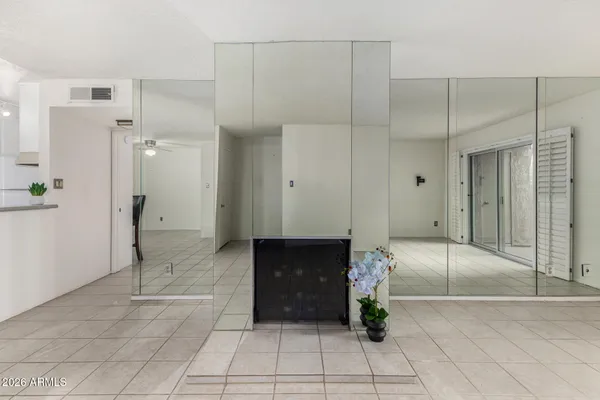 $200,000 | 5525 East Thomas Road, Unit M16, Phoenix, AZ 85018