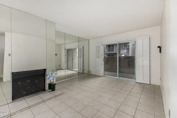 $200,000 | 5525 East Thomas Road, Unit M16, Phoenix, AZ 85018