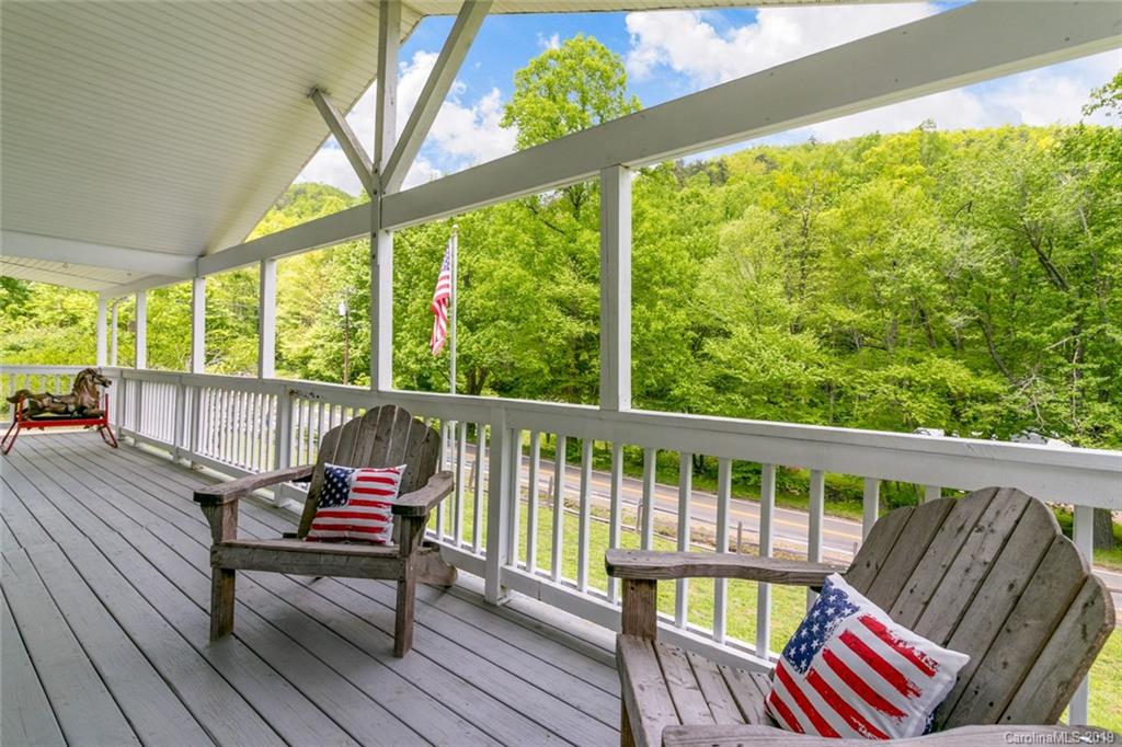 1577 Old Fort Road Fairview, NC 28730 - Photo 11 of 37 Gallery Image 11
