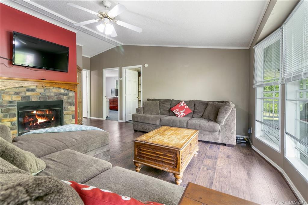 1577 Old Fort Road Fairview, NC 28730 - Photo 13 of 37 Gallery Image 13