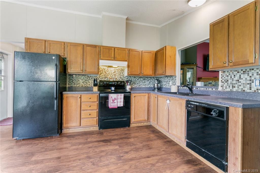 1577 Old Fort Road Fairview, NC 28730 - Photo 20 of 37 Gallery Image 20
