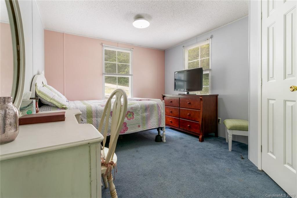 1577 Old Fort Road Fairview, NC 28730 - Photo 32 of 37 Gallery Image 32