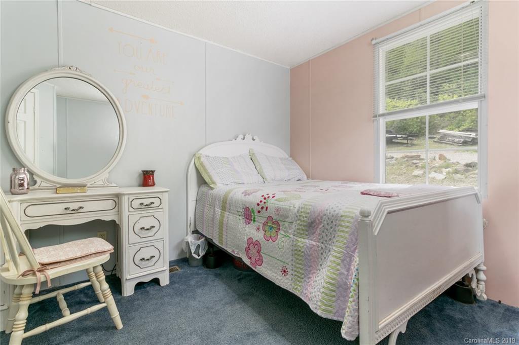 1577 Old Fort Road Fairview, NC 28730 - Photo 33 of 37 Gallery Image 33