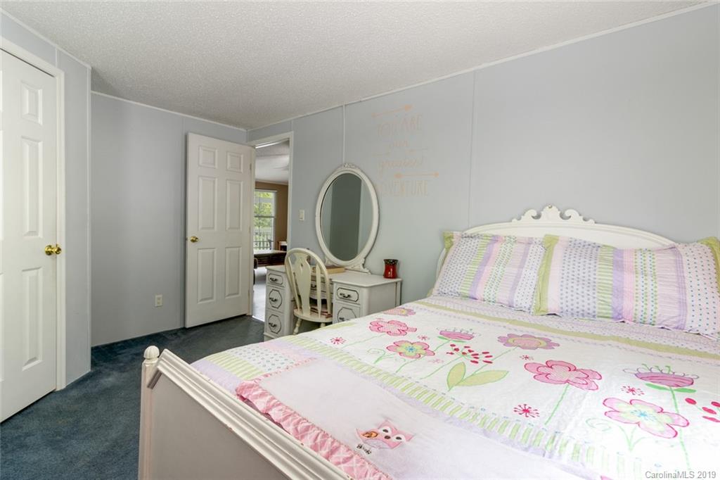 1577 Old Fort Road Fairview, NC 28730 - Photo 34 of 37 Gallery Image 34