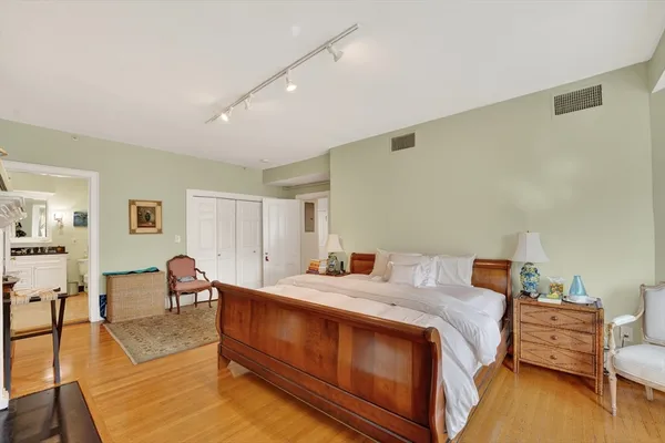 $13,995 | 290 Beacon Street, Unit 4, Boston, MA 02116