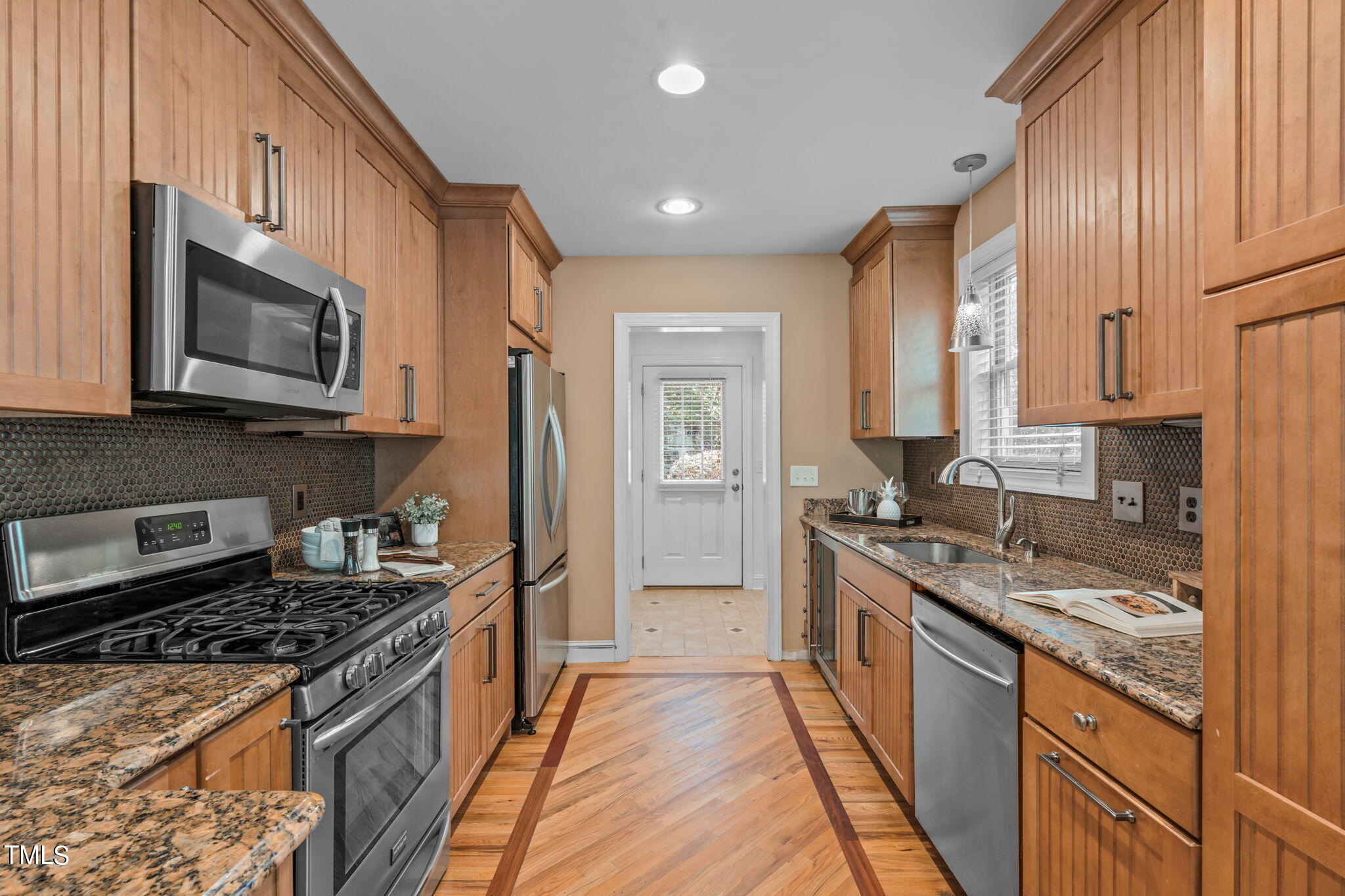 2006 McCarthy Street Raleigh, NC 27608 - Photo 13 of 40 A-10