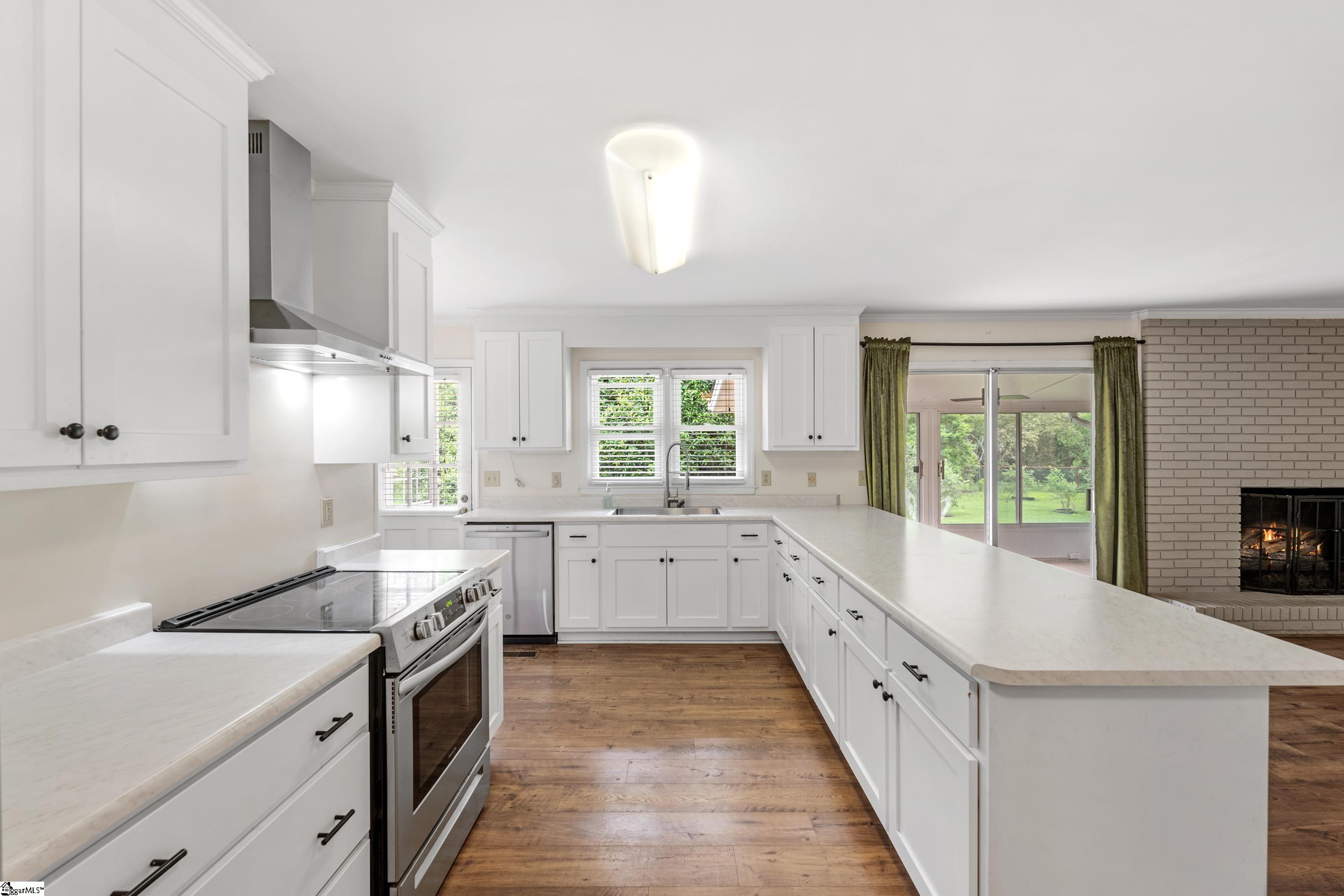 5 Covington Road Greenville, SC 29617 - Photo 12 of 35 Gallery Image 12