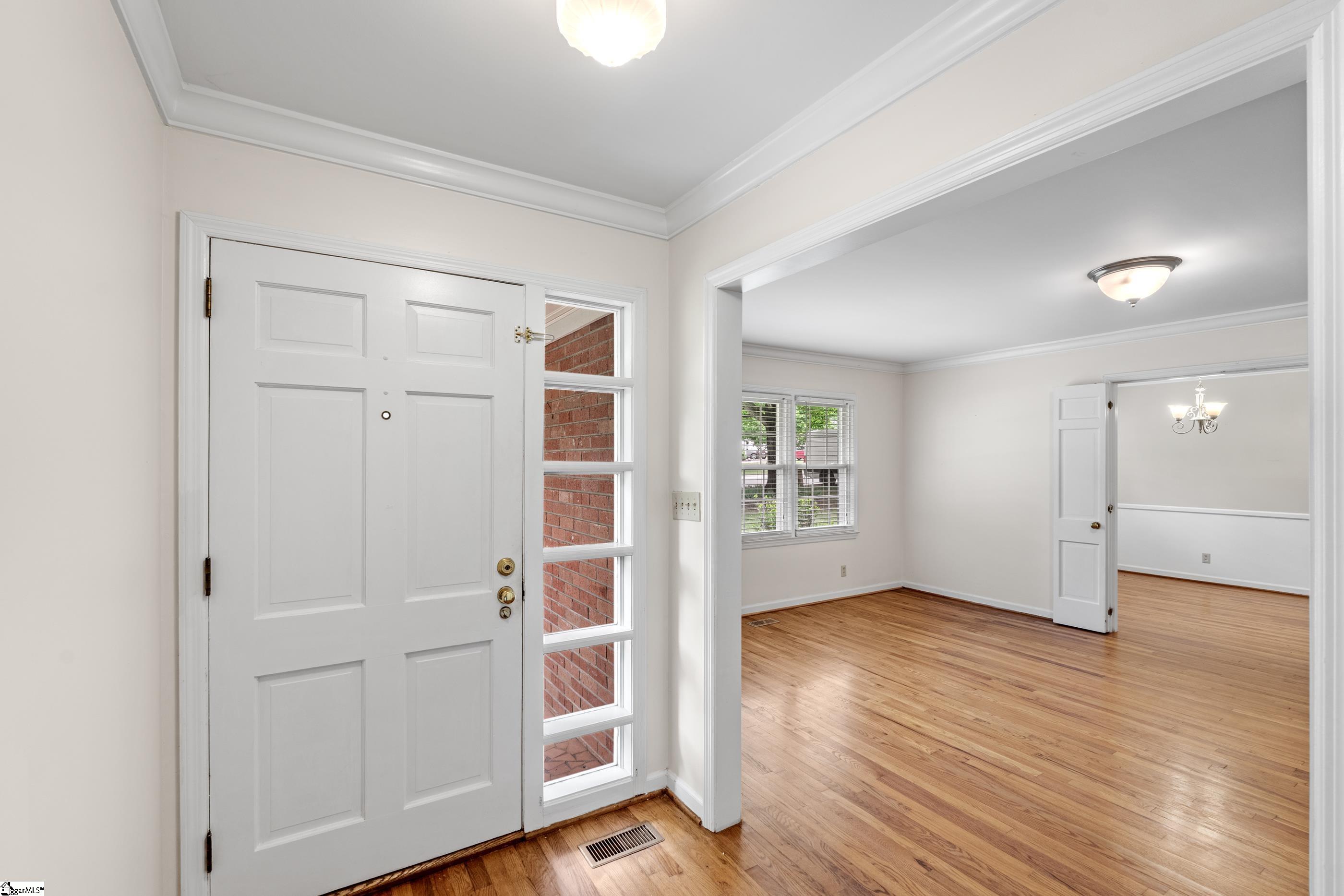 5 Covington Road Greenville, SC 29617 - Photo 5 of 35 Gallery Image 5