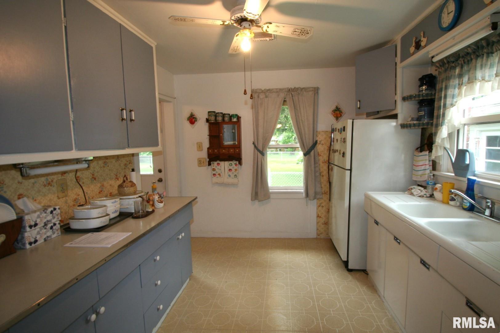 415 South Minier Avenue Minier, IL 61759 - Photo 15 of 16