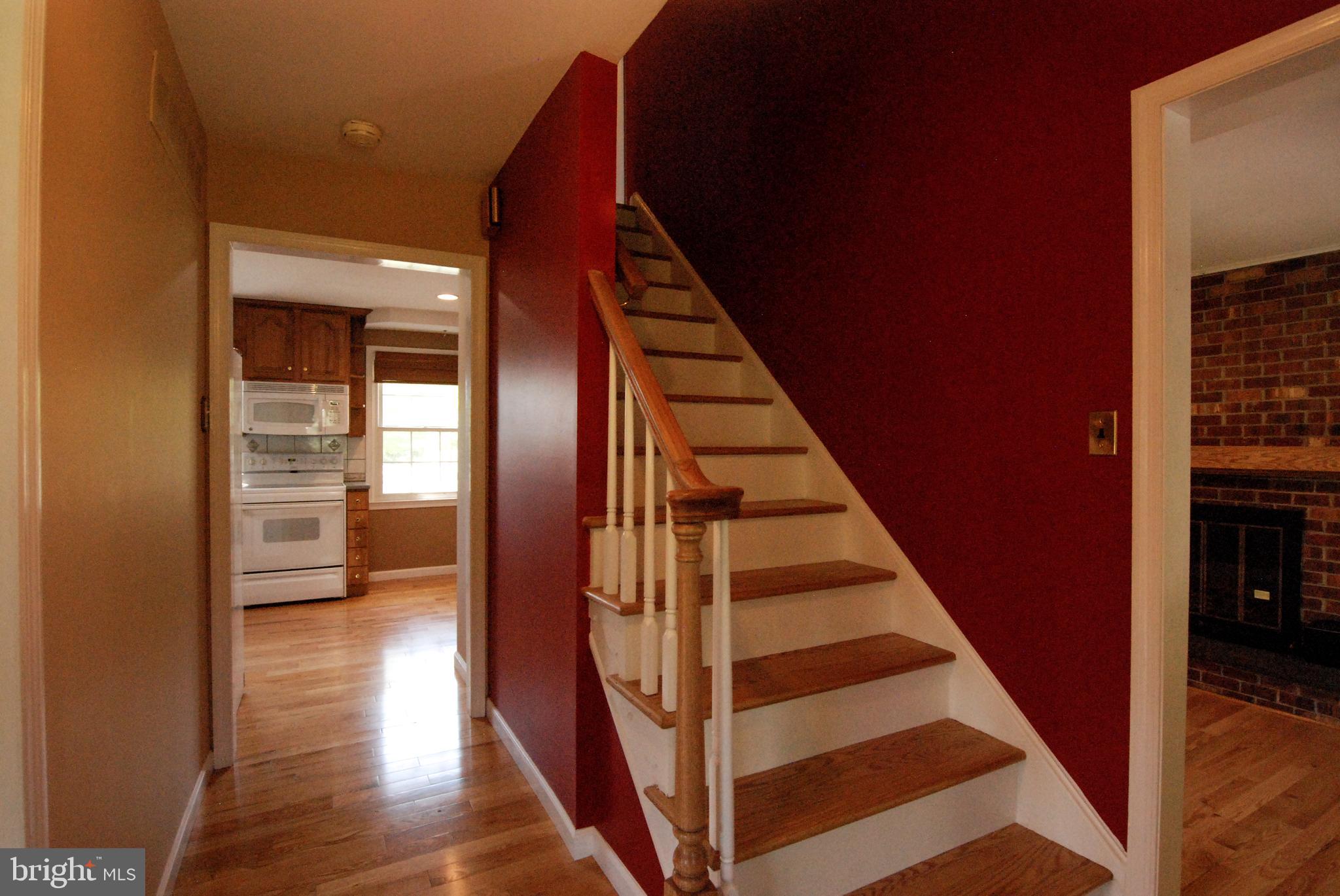 614 Venture Road Hockessin, DE 19707 - Photo 20 of 47 Entry hall